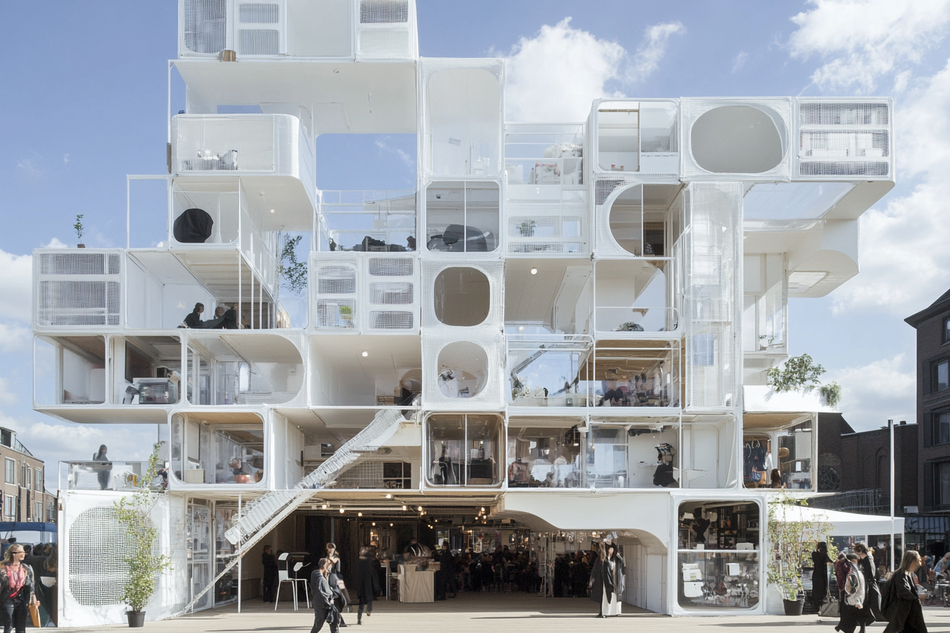 irinaurriola_Fun_Palacelaboratory_of_fun_and_a_university_of__c5bdb790-89aa-4959-976d-0db9cb43e6b7_2